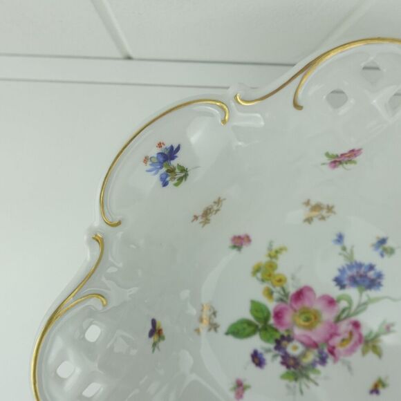 Reichenbach Reticulated Porcelain Footed Serving Bowl Centerpiece Germany - Picture 2 of 16